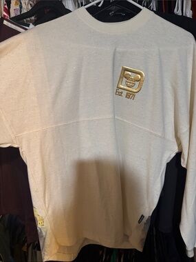 NWOT- rare find, 50 year anniversary Walt Disney world spirit jersey